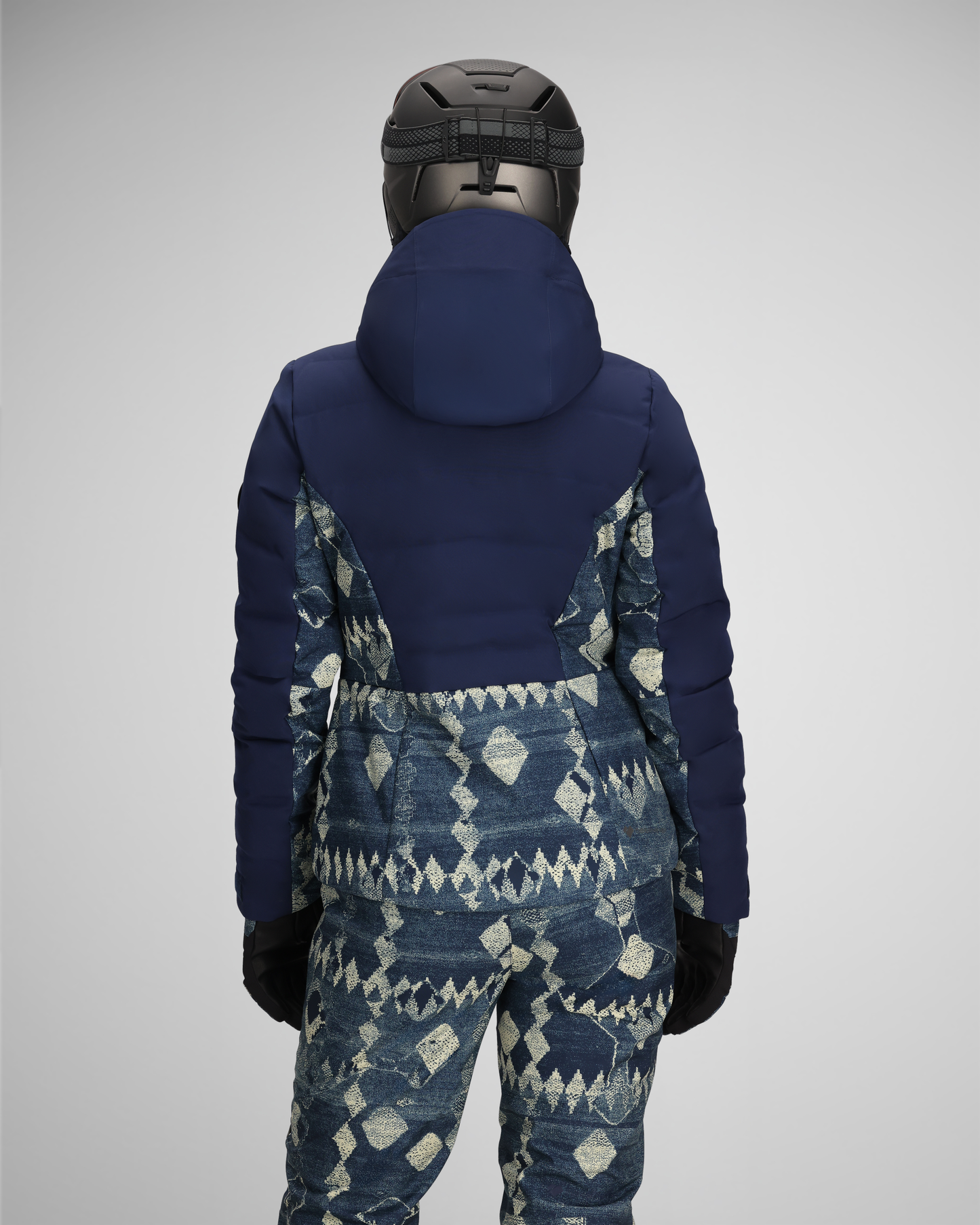 Indigo Mountains | 4 / MODBCK
