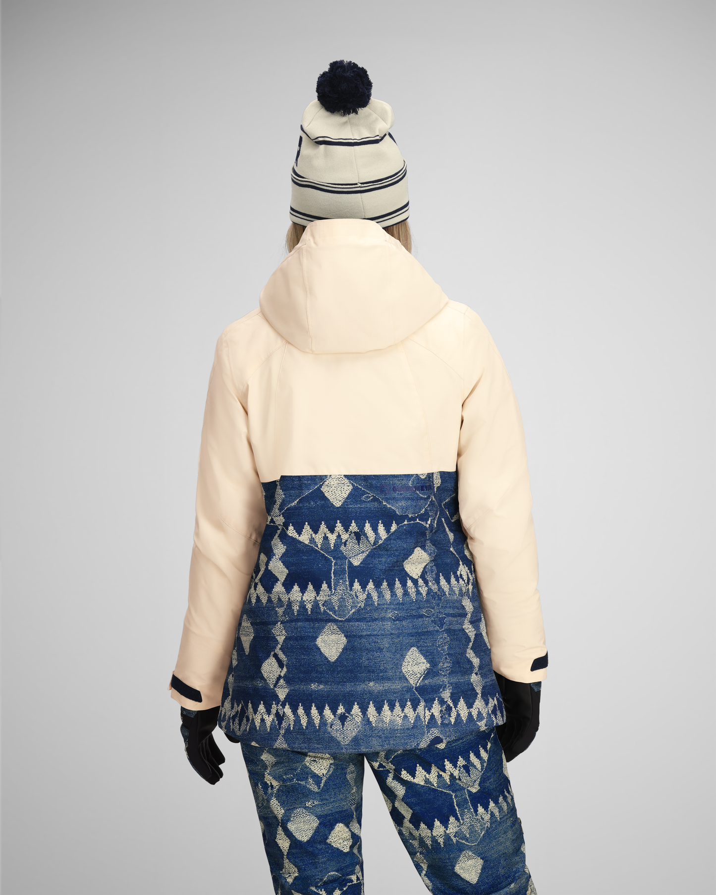 Indigo Mountains | 4 / MODBCK