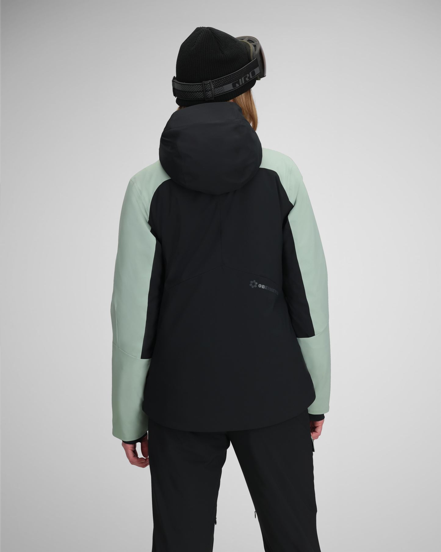 Black | 4 / MODBCK