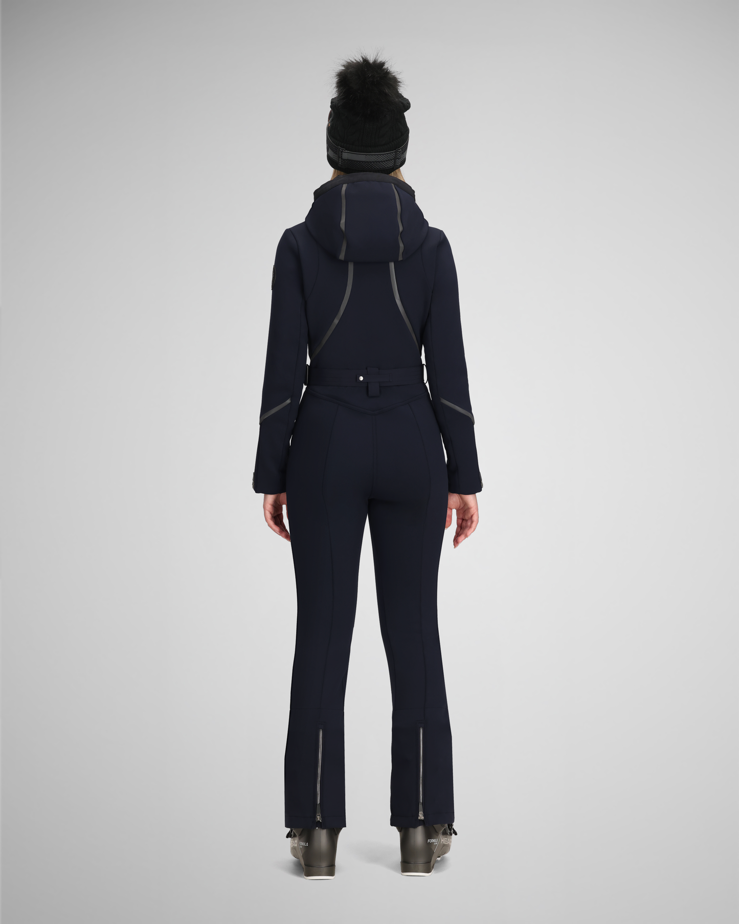 Black | 4 / MODBCK