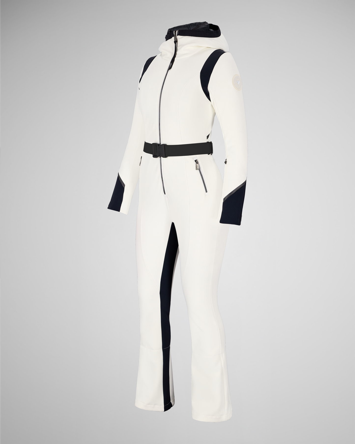 White | 1 / MQNSDE