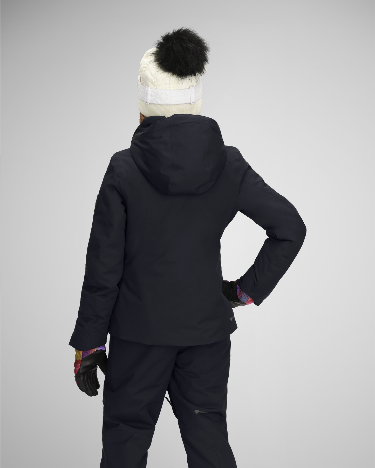 Black | 4 / MODBCK