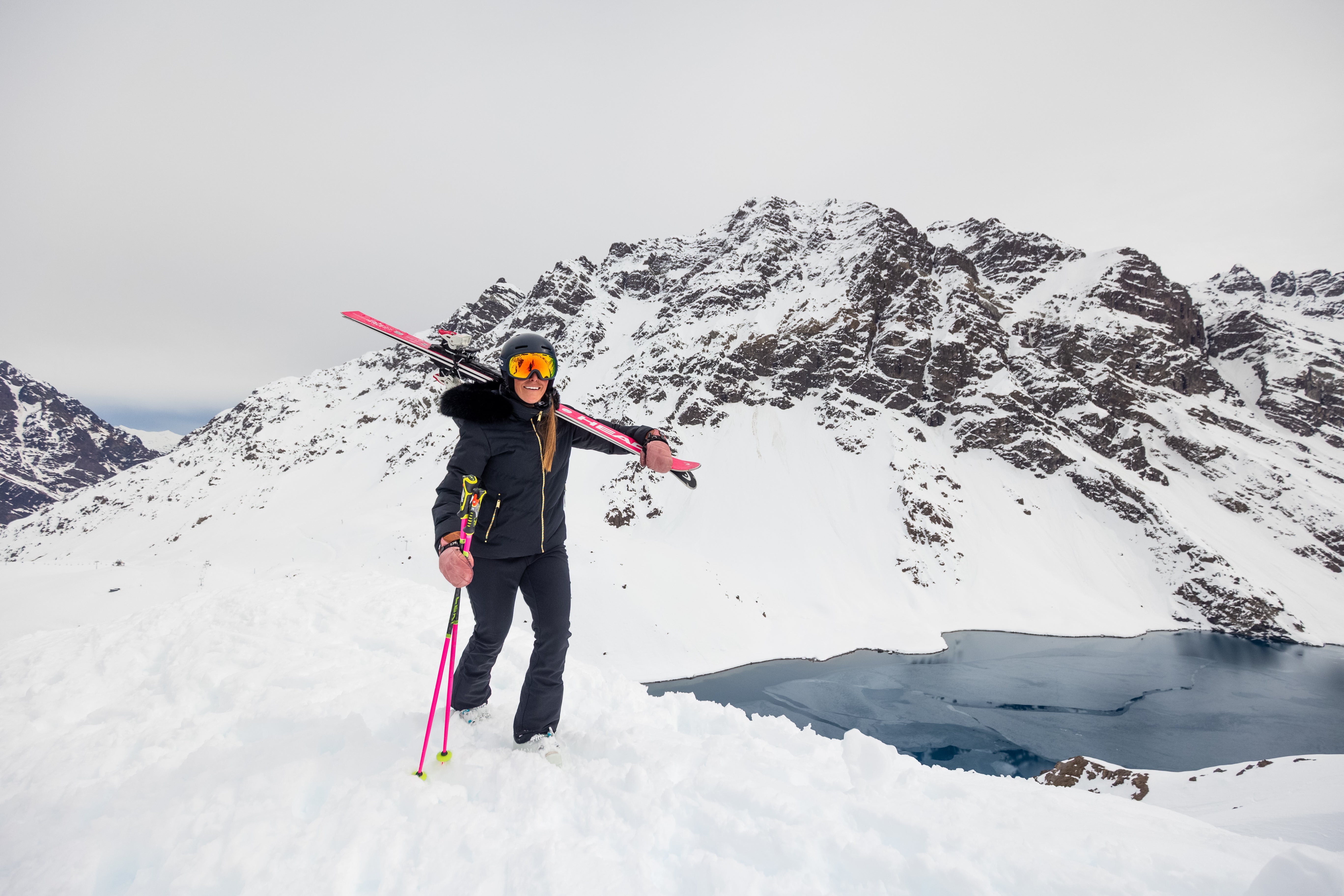 How to Choose the Right Womenʼs Ski Pants for Every Condition