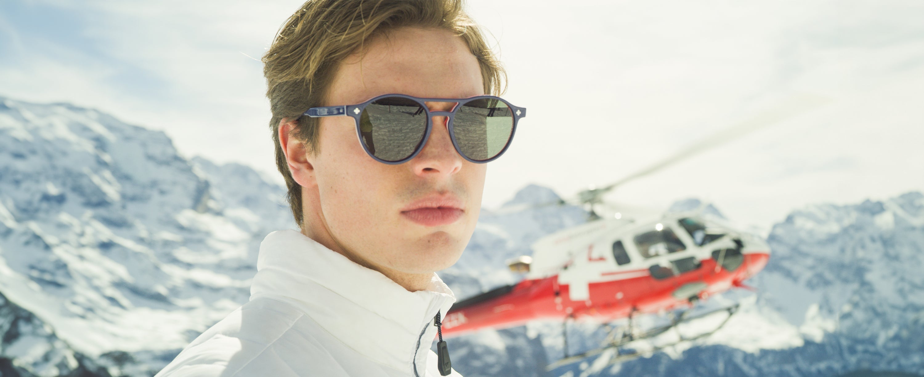 Male skier wearing Obermeyer sunglasses