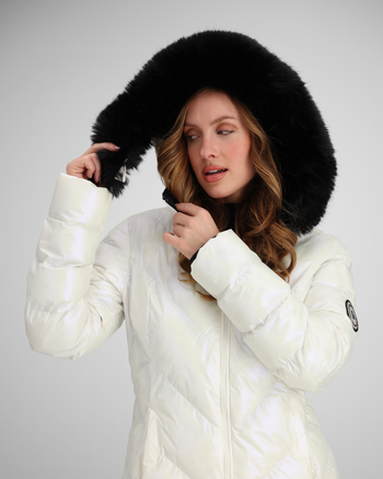 WinterWomen.com - The classic, iconic Obermeyer Bombshell is our favorite  jacket for winter. Who else loves this jacket?