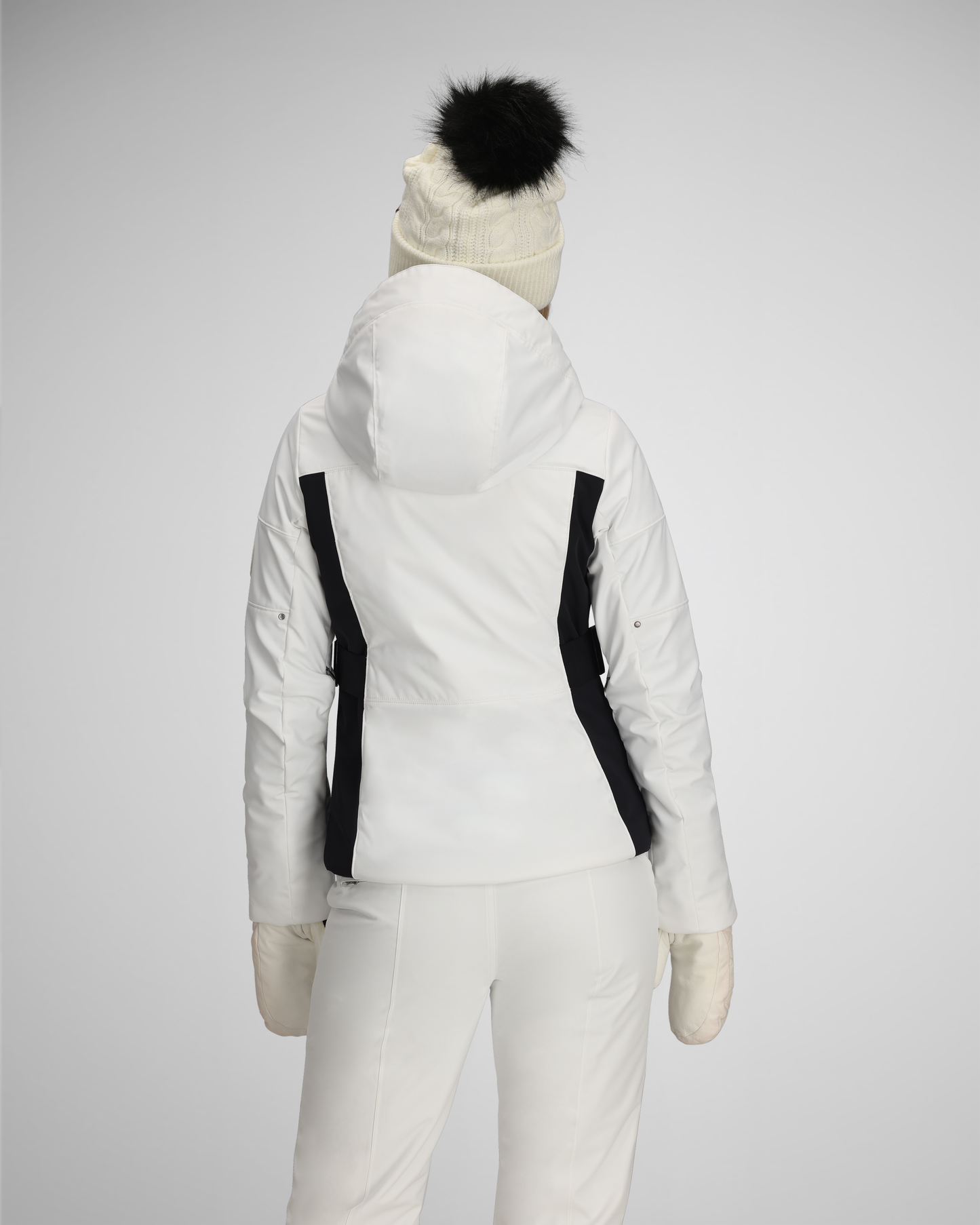 White | 4 / MODBCK