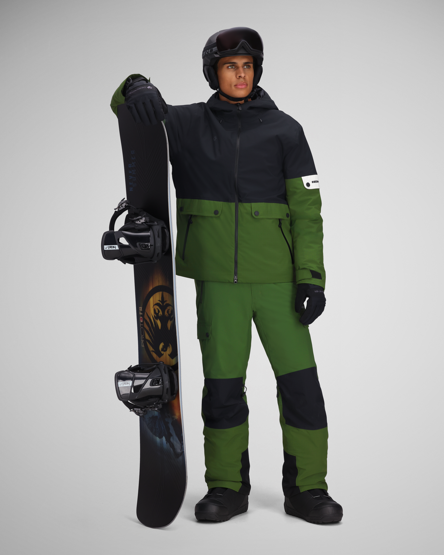 Black | 2 / MODMERCH