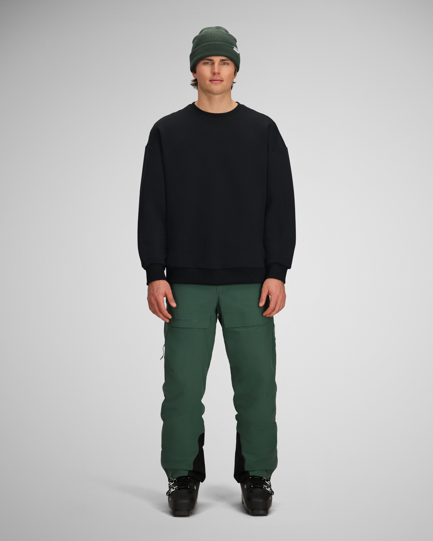 Black | 2 / MODMERCH