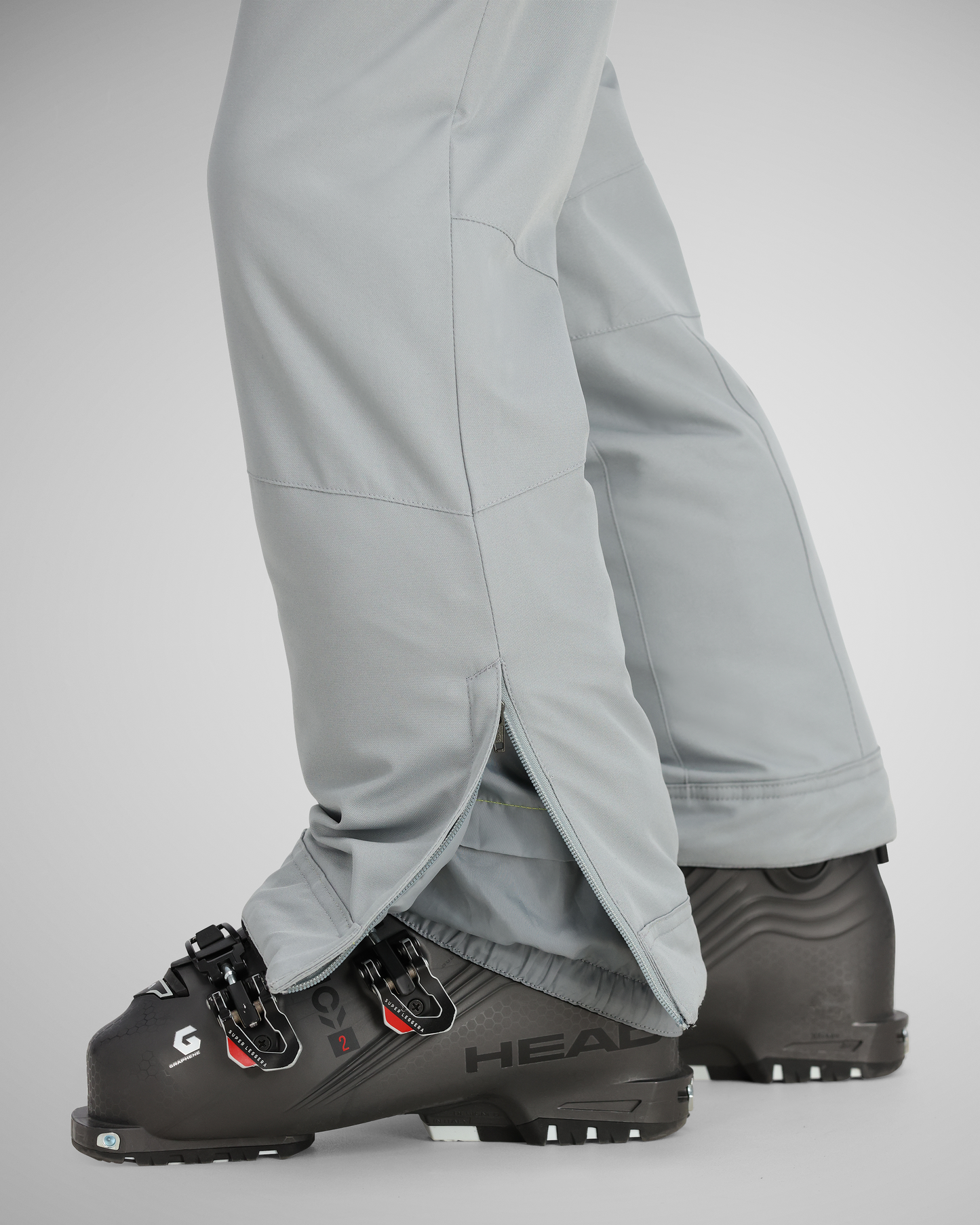 Zipper hem gussets | Best-in-class zippers provide immediate adjustment access when you need it.