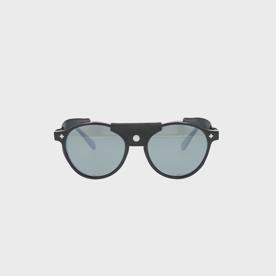 Black Polarized | 18 / MODVID.mp4